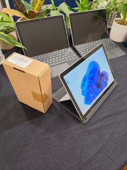 ​Microsoft Surface Go 3 Tablet 128GB - Like New (99% Battery!)