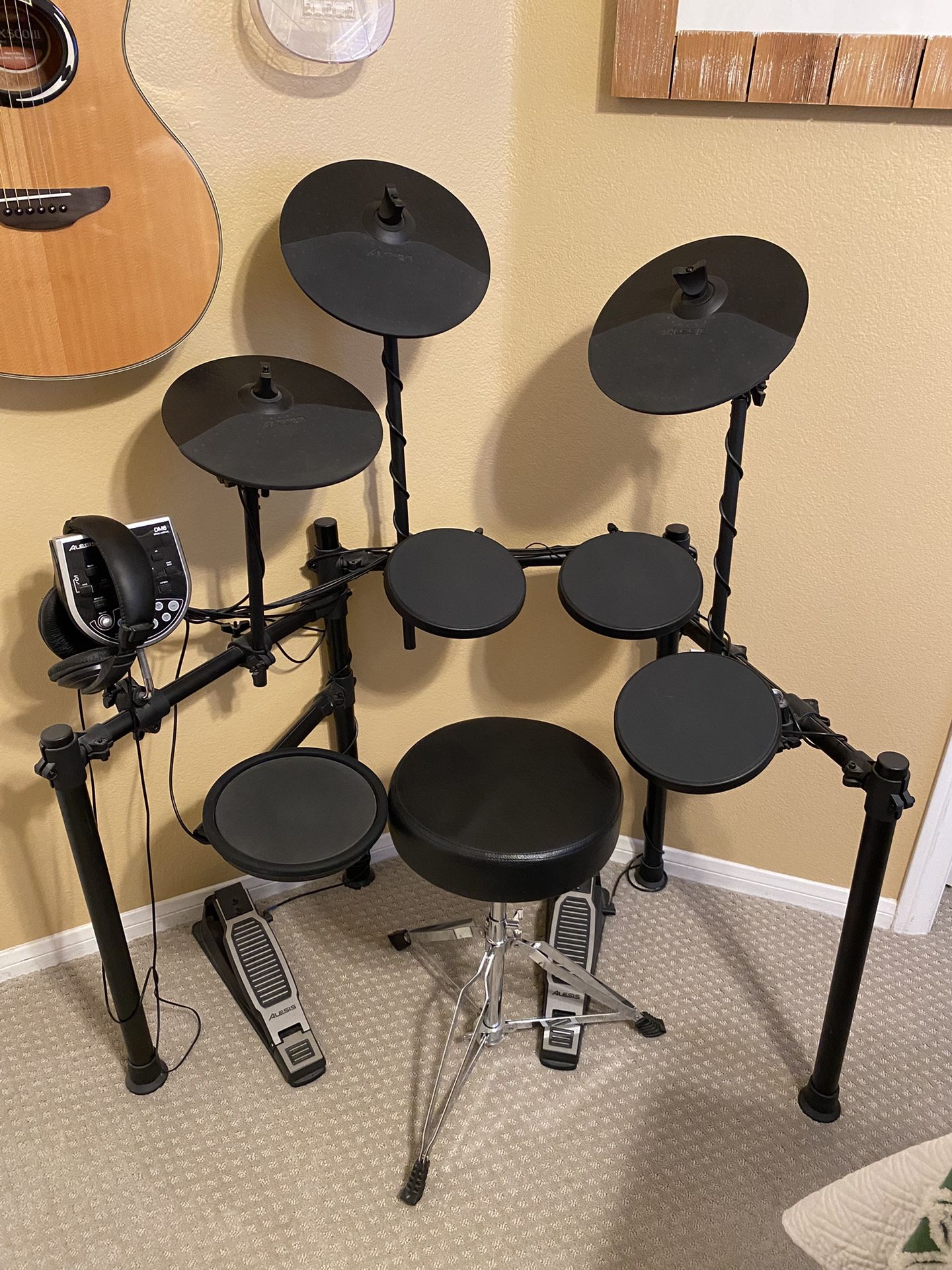 Electronic Drum Set