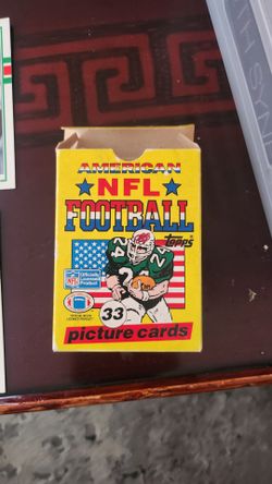 NFL FOOTBALL CARDS 1988 COMPLETE 33 CARD SET
