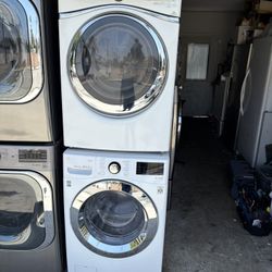 Lg and whirlpool Stackable Washer and gas dryer Excellent working condition Heavy duty W27 D31.5 H78 Washer 4.5 cu ft Dryer 7.4 cu ft 3 months war