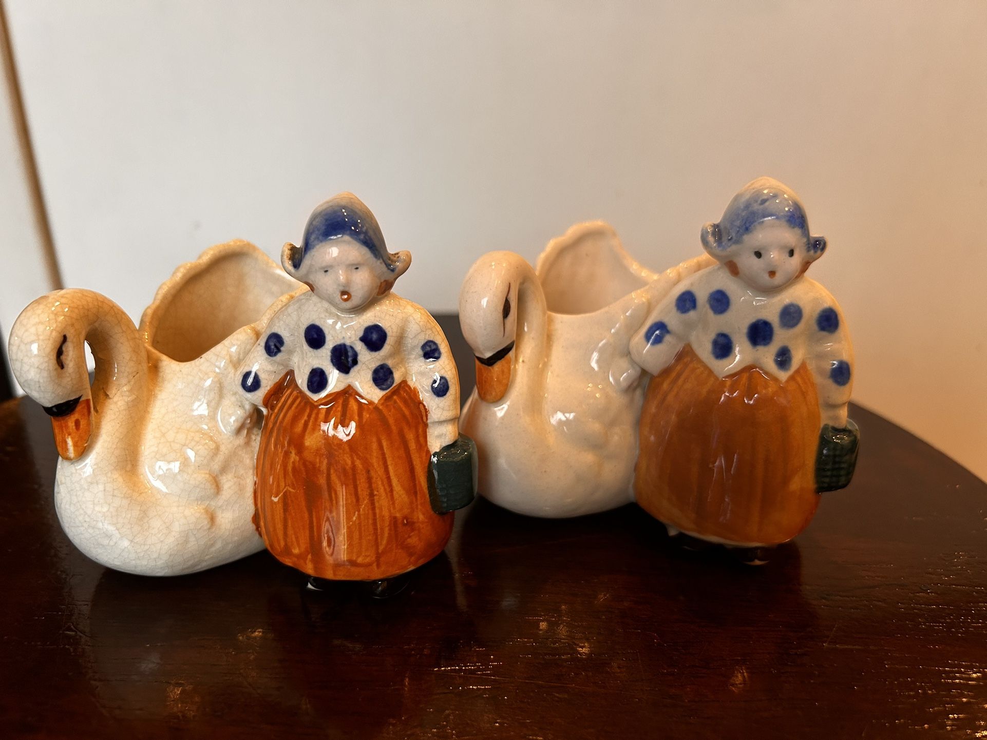 ‘Made In Occupied Japan’ Dutch Girl & Swan Porcelain Figurine