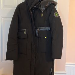 Women Thick Winter Coat Like New Condition 