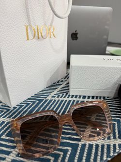 Women’s sunglasses