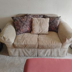 Sofa Loveseat 