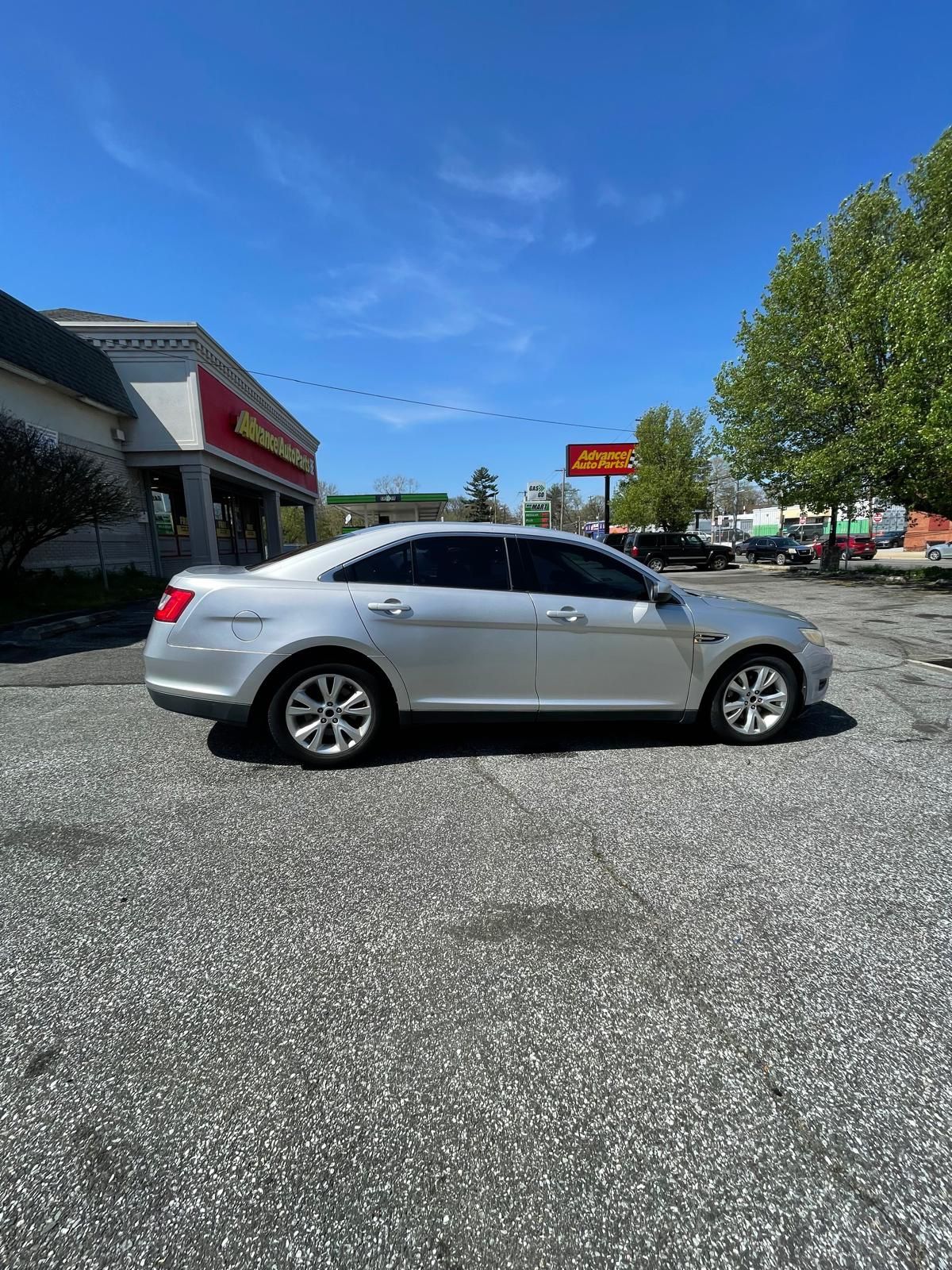 2010 Ford Taurus