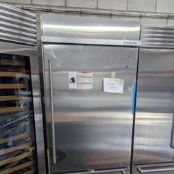 KitchenAid
20.9 cu. ft. Built-In Bottom Freezer Refrigerator in Stainless Steel, Platinum Interior