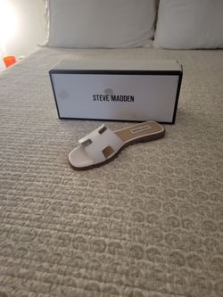 Steve Maden Sandals