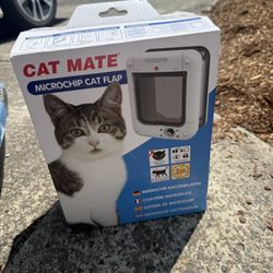 Cat Door Works With Or Without Microchip 