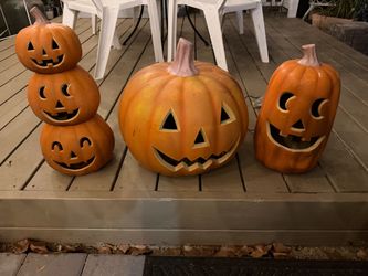 Light up jack o’ lanterns
