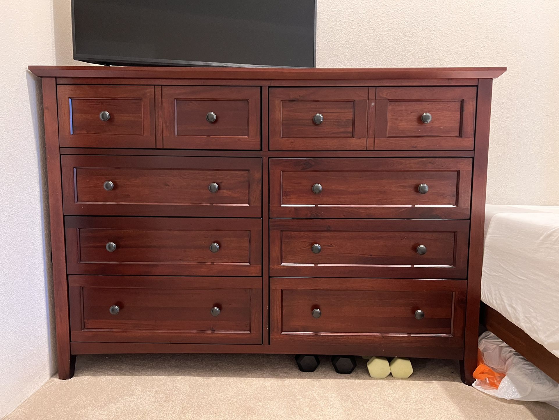 Dresser In Great Condition
