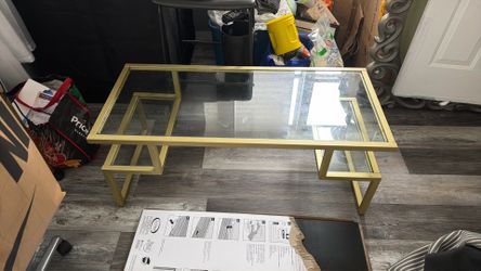 Tamper glass coffee table