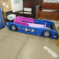 Kids Race Car Bed