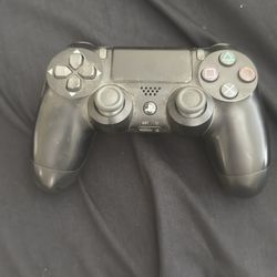 PS4 controller