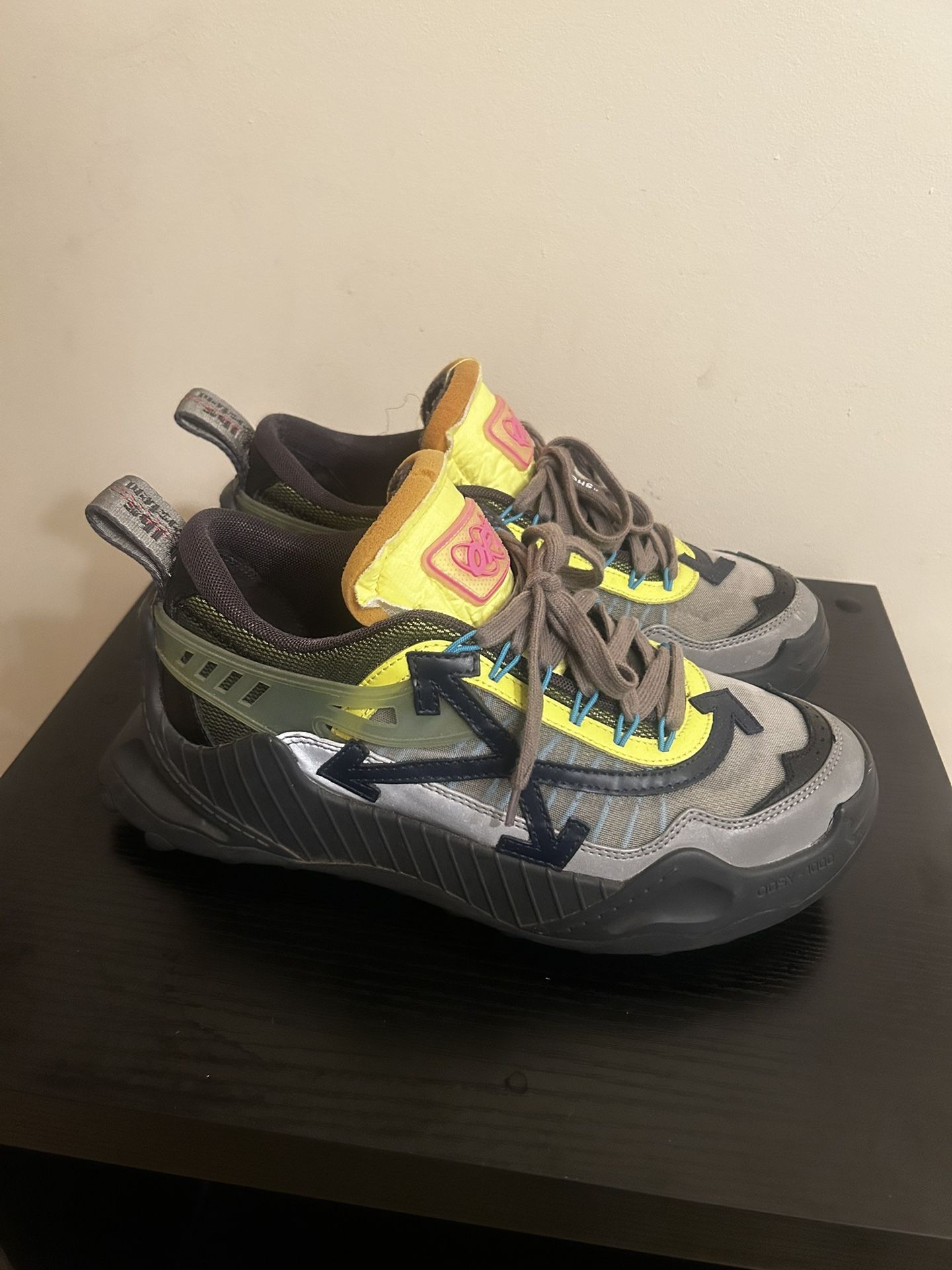 Off-White Oddsy 1000 Black Purple