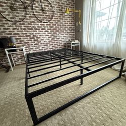 Zinus Abel metal platform Queen bed frame.
