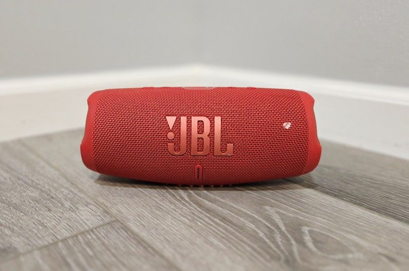 JBL Charge 5 Bluetooth Speaker