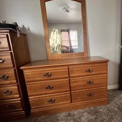 Queen Size Bedroom Set