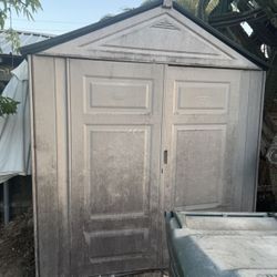 Rubbermaid Shed 7 x 3.5