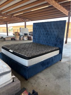 King size bed