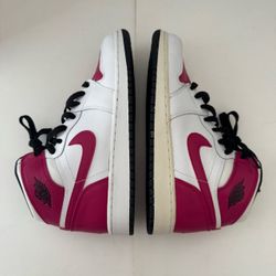 NIB Last Photo Oxidation Mid Sole Left Shoe  Air Jordan 1 Retro High GS  Fuchsia Pink Black White 332148-108  Youth  Size 7Y
