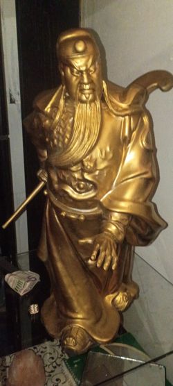Vendo este chango de la época de Bruce lee .no ORO