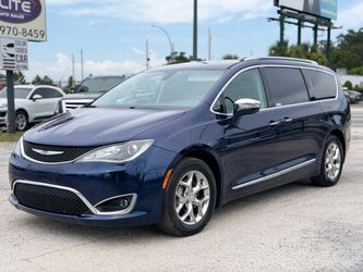 2018 Chrysler Pacifica Limited V6 Loaded Family Van