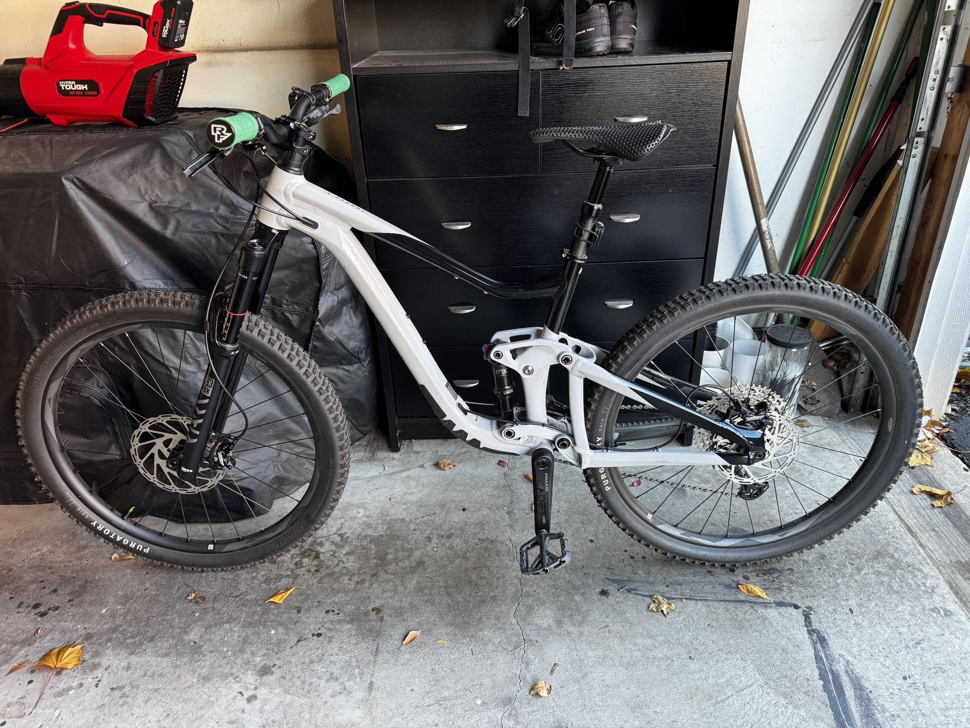 Giant trance  X3 27.5 medium 