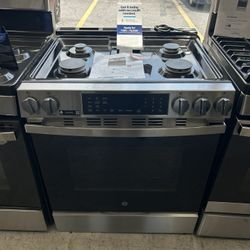 New Scratch & Dent GE 30in. Slide-in 5-Burner In Gas Range
