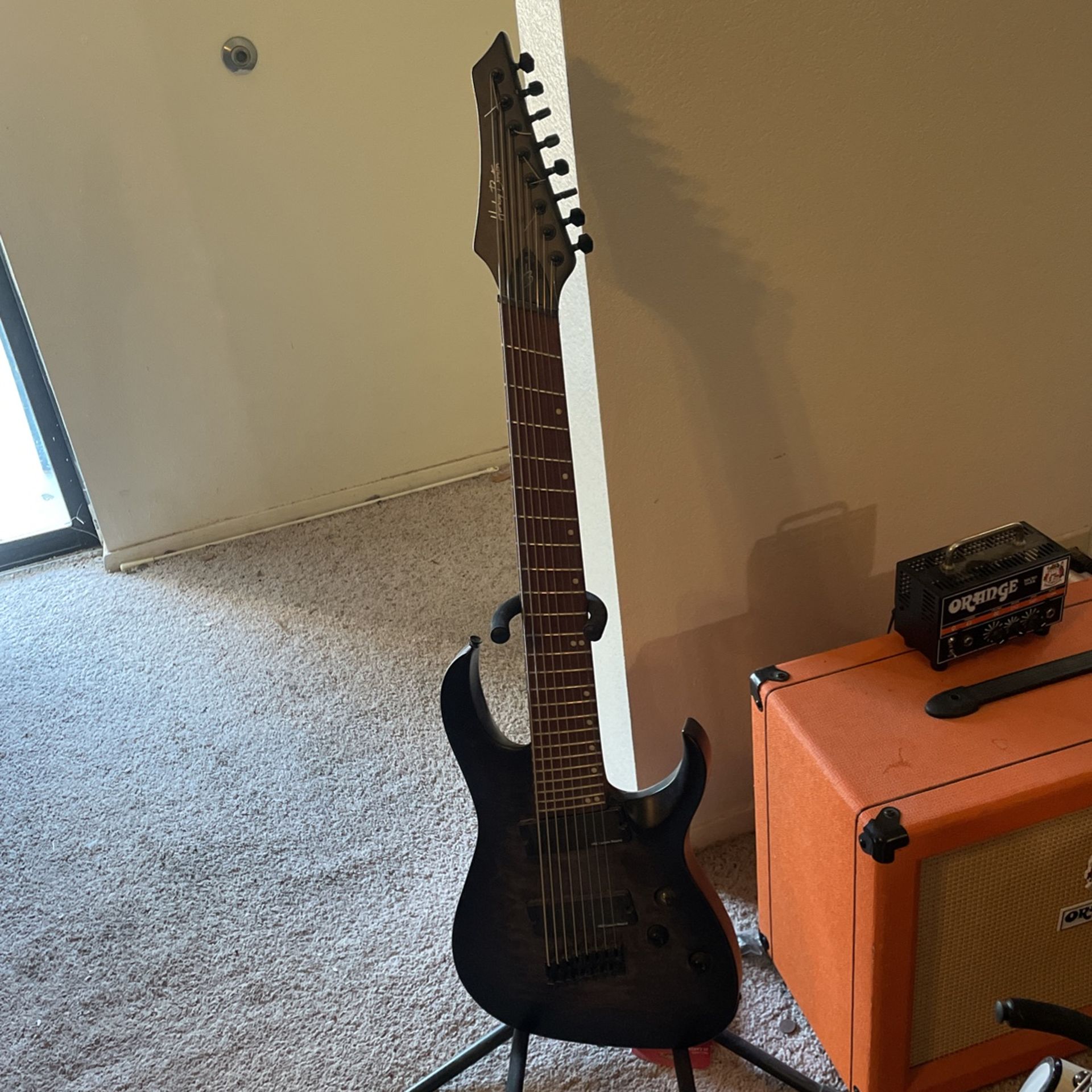Harley Benton Multi-scale 8