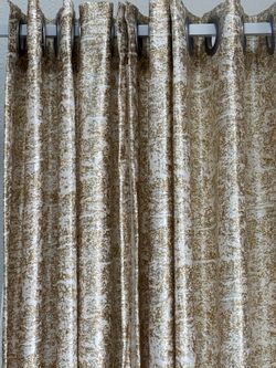 Classic Curtain 2 Pic Set