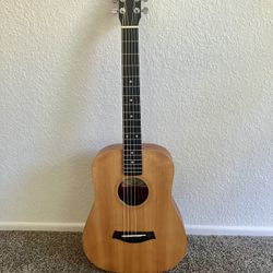 Baby Taylor Acoustic Guitar With Case. 