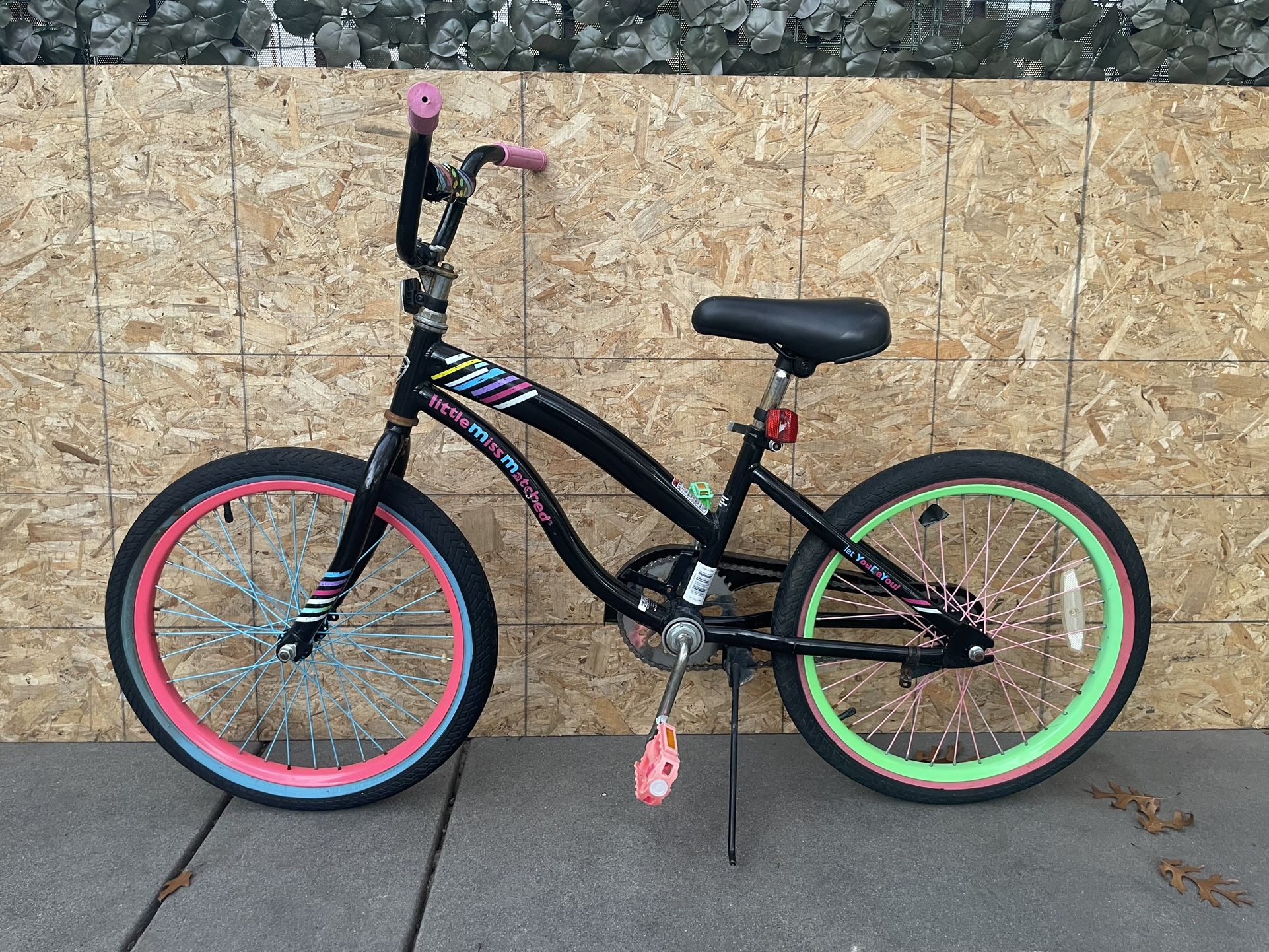 KENT- A century of cycling Little Miss Matched - TM Bicycle