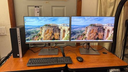 Dual monitor HP EliteDesk 800 G3 SFF: 23”, 16 GB ram, 512 nvme