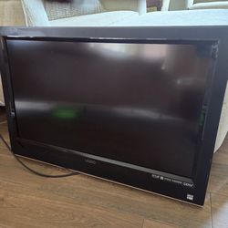 32 Inch VIZIO TV, Works, No Stand, No Remote
