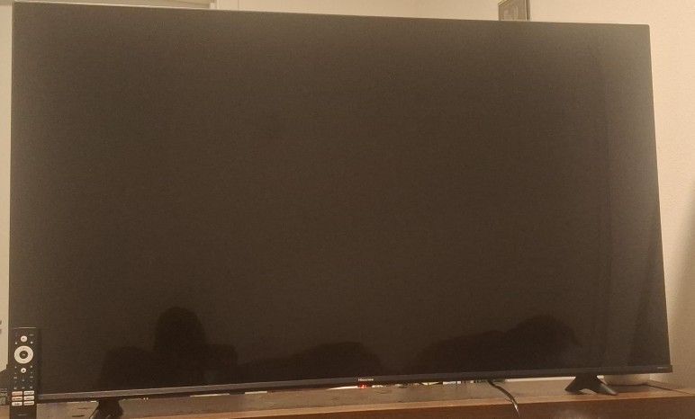 Hisense 100-Inch Class U8 Series Mini-LED ULED 4K UHD Google Smart TV