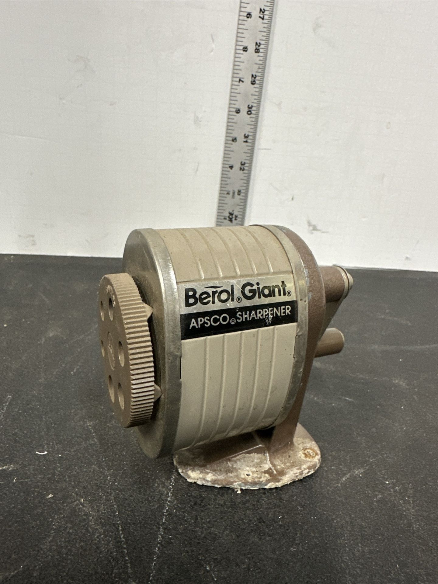 VTG Berol Chicago Apsco Wall Or Desk Mount Pencil Sharpener #D5