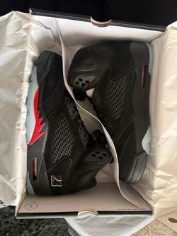 Jordan 5 Halloween size 9 and 10