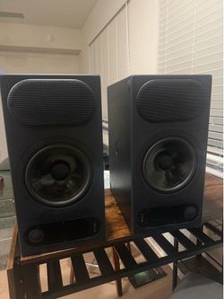 PMC twotwo 8 Active Powered Studio Monitors Pair
