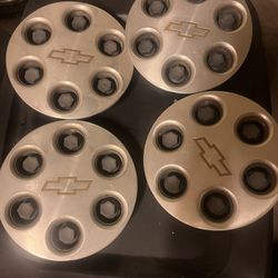 Chevrolet Silverado Wheel Center Cap