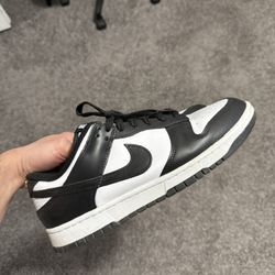Nike Dunk low 9.5