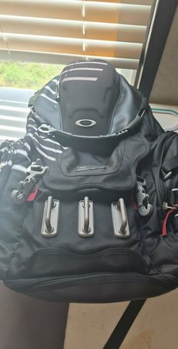 Oakley kitchen sink back pack and Oakley laptop bag