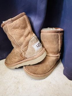 Toddler Ugg shoes 