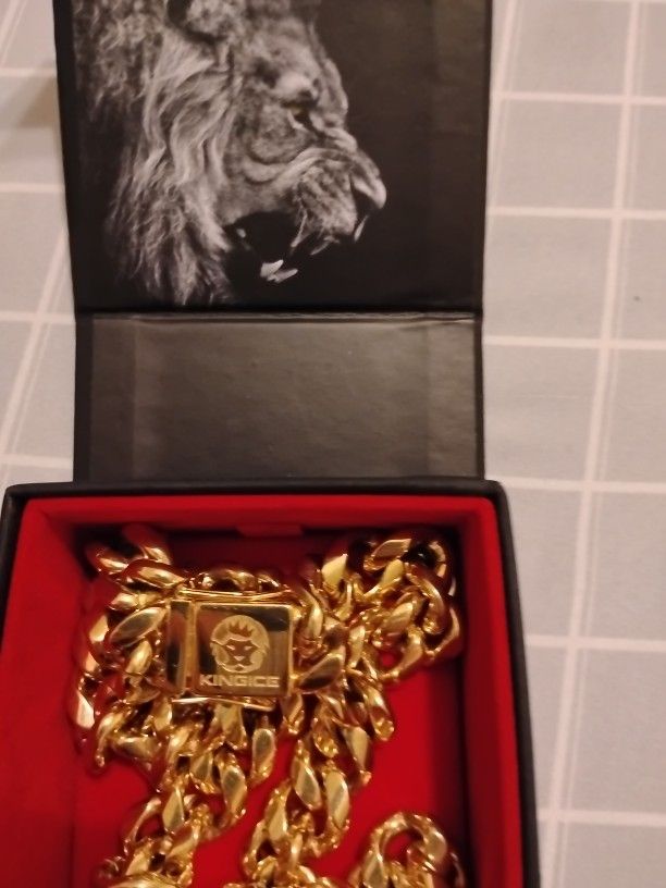 Gold Cuban Chain