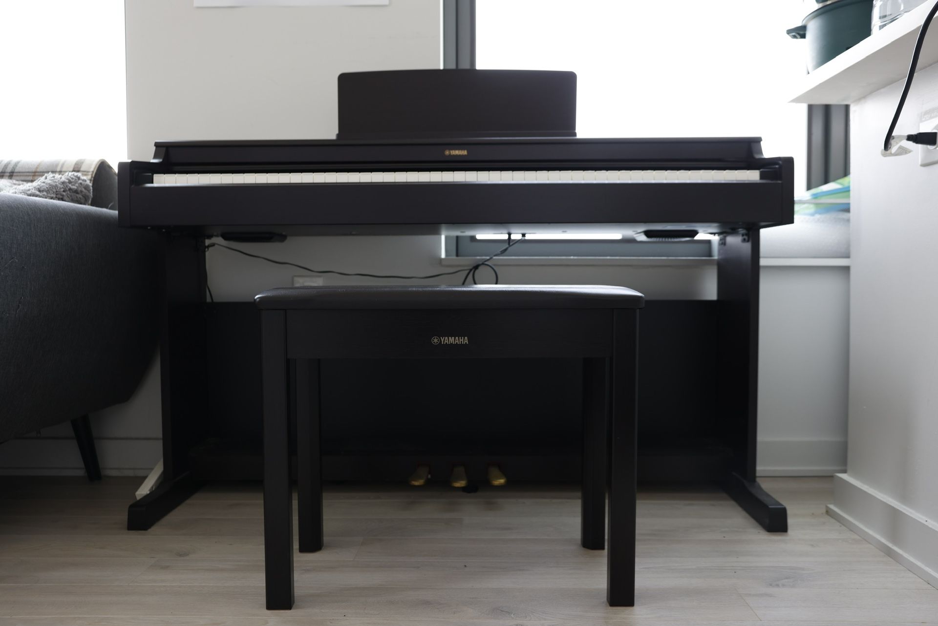 Electronic Piano Yamaha Aruis YDP164 w/ Piano Stool ,NJ07306 Self Pick - $1,300 (New Jersey,jsq)