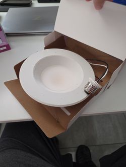 2 Lights - Round Shaped - Fits 6 inch recessed luminaire