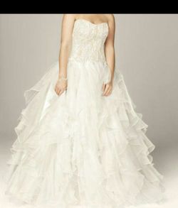 Oleg Cassini wedding dress