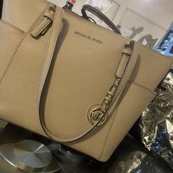 Michael Kors Hand Bag 