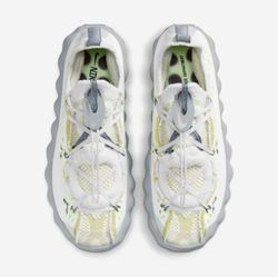 Nike Mind 002 Flyknit