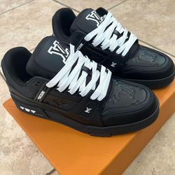 Louis Vuitton Trainer Black
