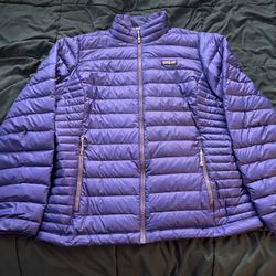  Very Nice Patagonia Puffer Jacket Woman’s Xl